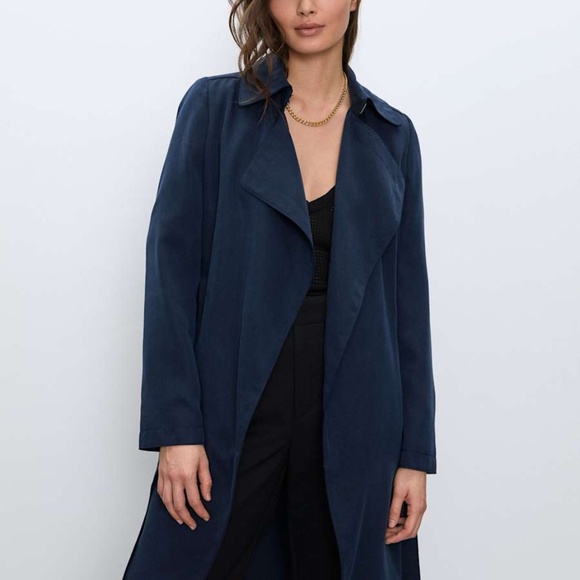 Aritzia Babaton Maximo Light Trench coat - Picture 8 of 8